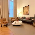 L\'Appartement Pierre Charron