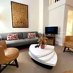 L\'Appartement Pierre Charron